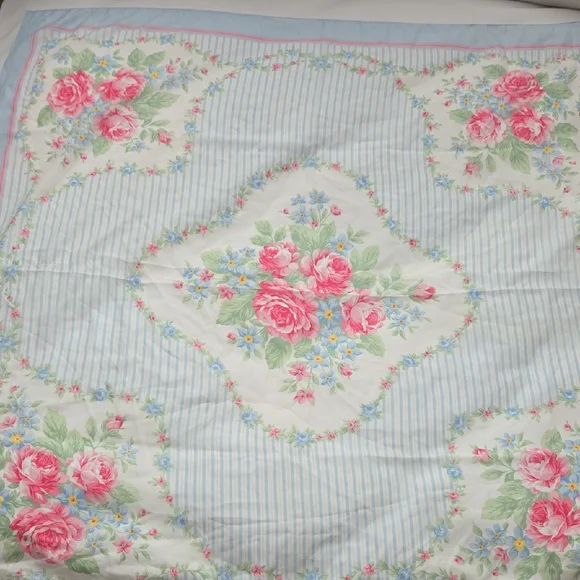 Vintage Floral Scarf - Picture 1 of 4